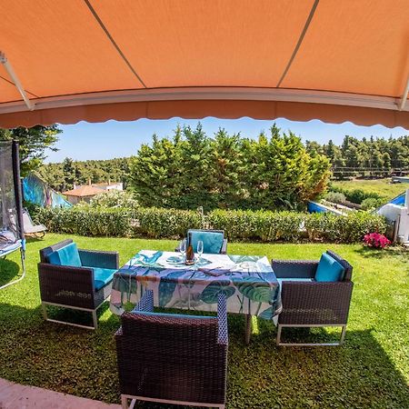 Deluxe Sani Relax Villa Exterior photo