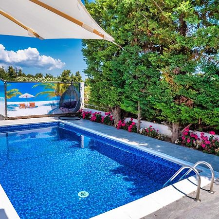 Deluxe Sani Relax Villa Exterior photo